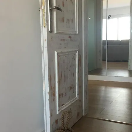 Ryan's Flat アパート *